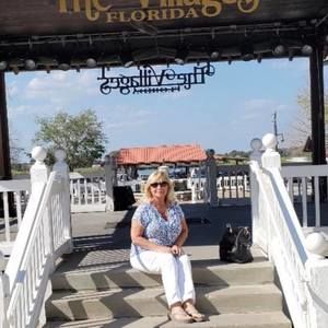 Meet your Posher, Lori